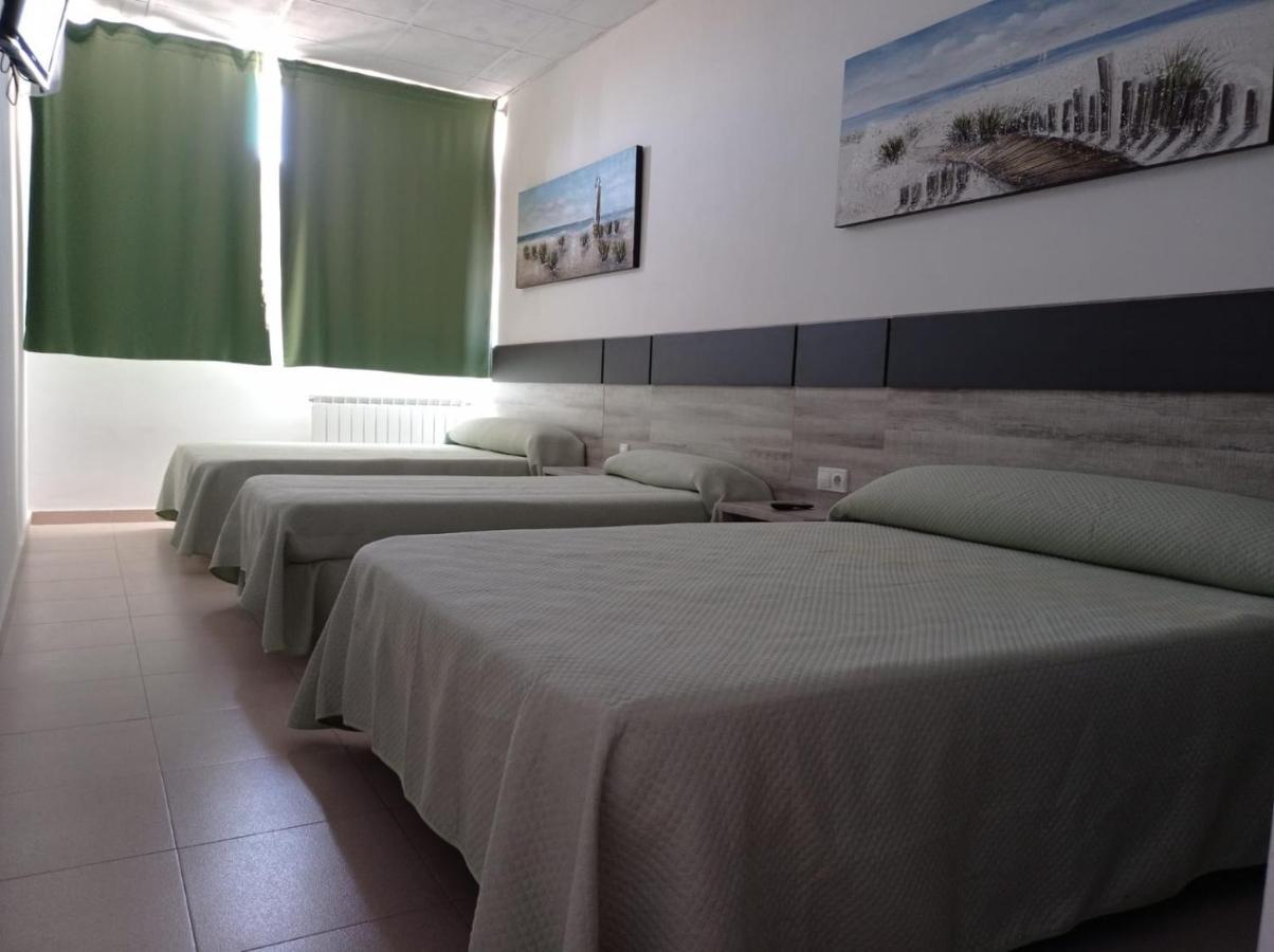 Hostal Brin Monreal del Campo Zewnętrze zdjęcie